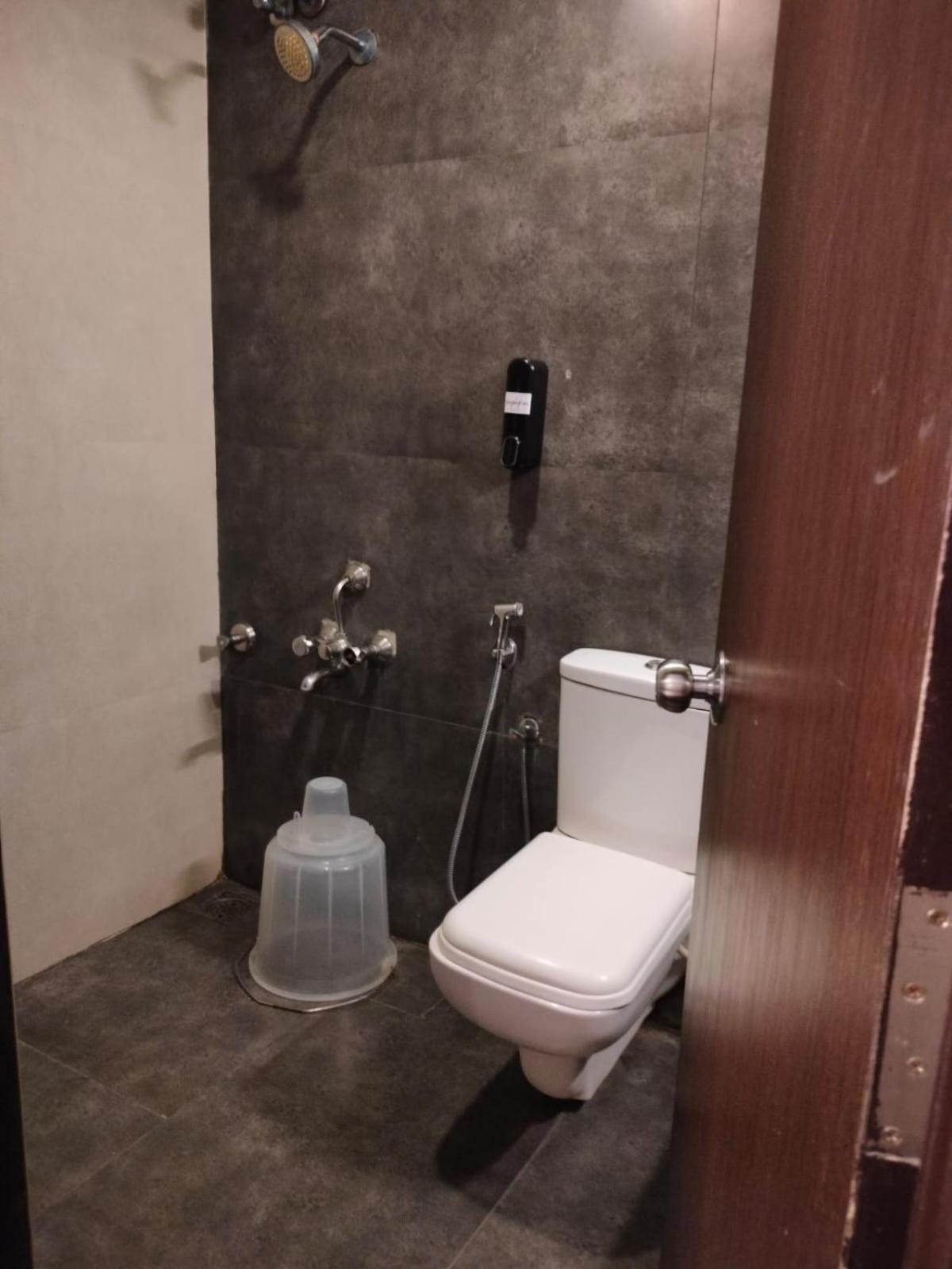 Astra Hotels & Suites - Hsr Layout Sector 1, Near Ecospace Bellandur Bangalore Extérieur photo