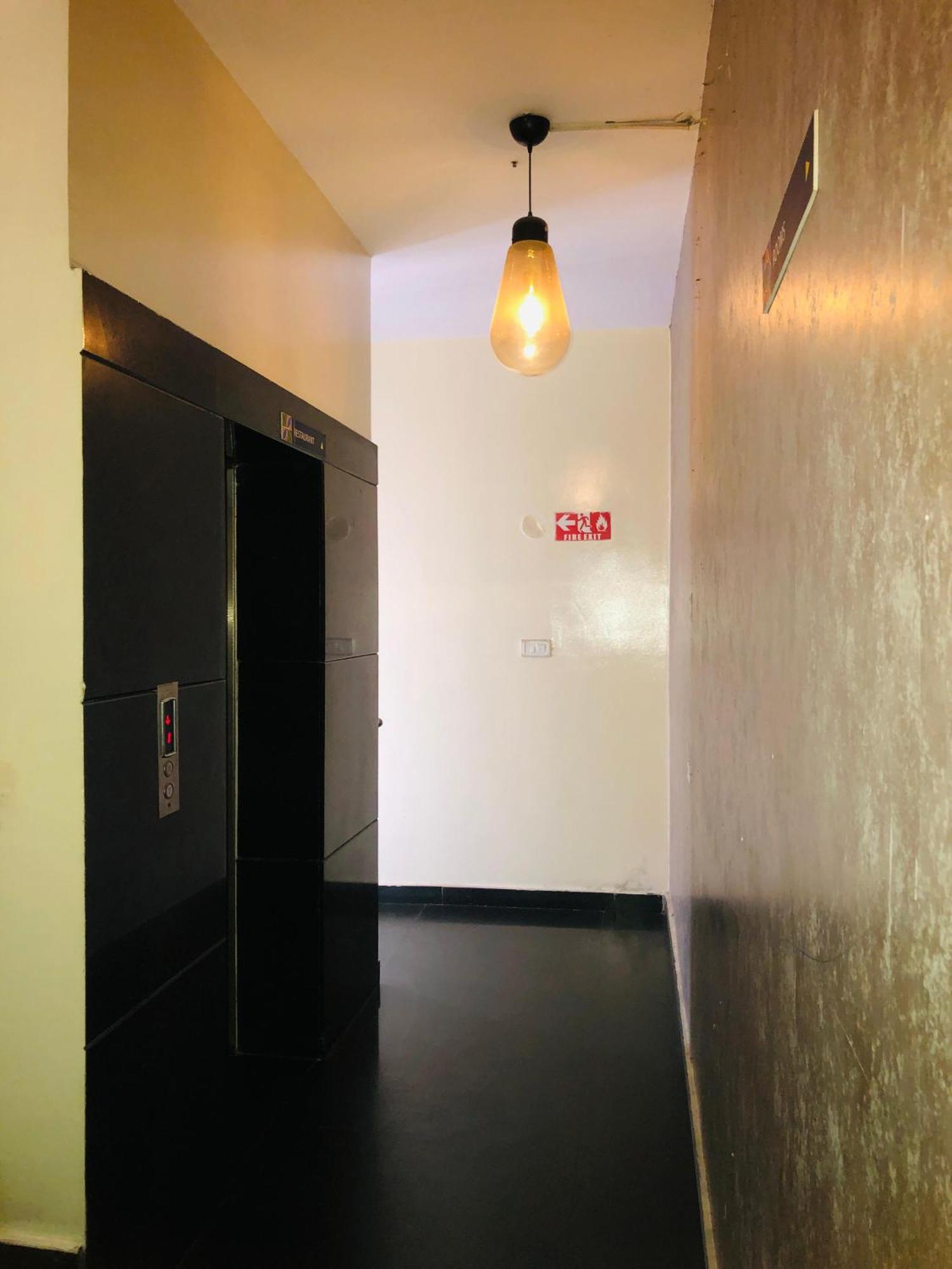 Astra Hotels & Suites - Hsr Layout Sector 1, Near Ecospace Bellandur Bangalore Extérieur photo